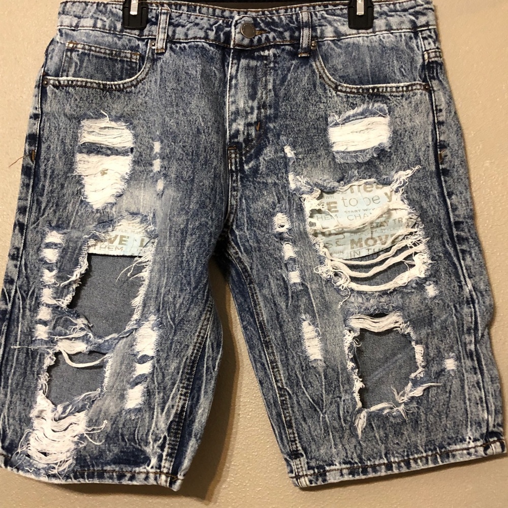 Rue 21 black premium Distressed shorts